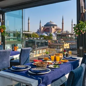 3* Hotel Aristocrat